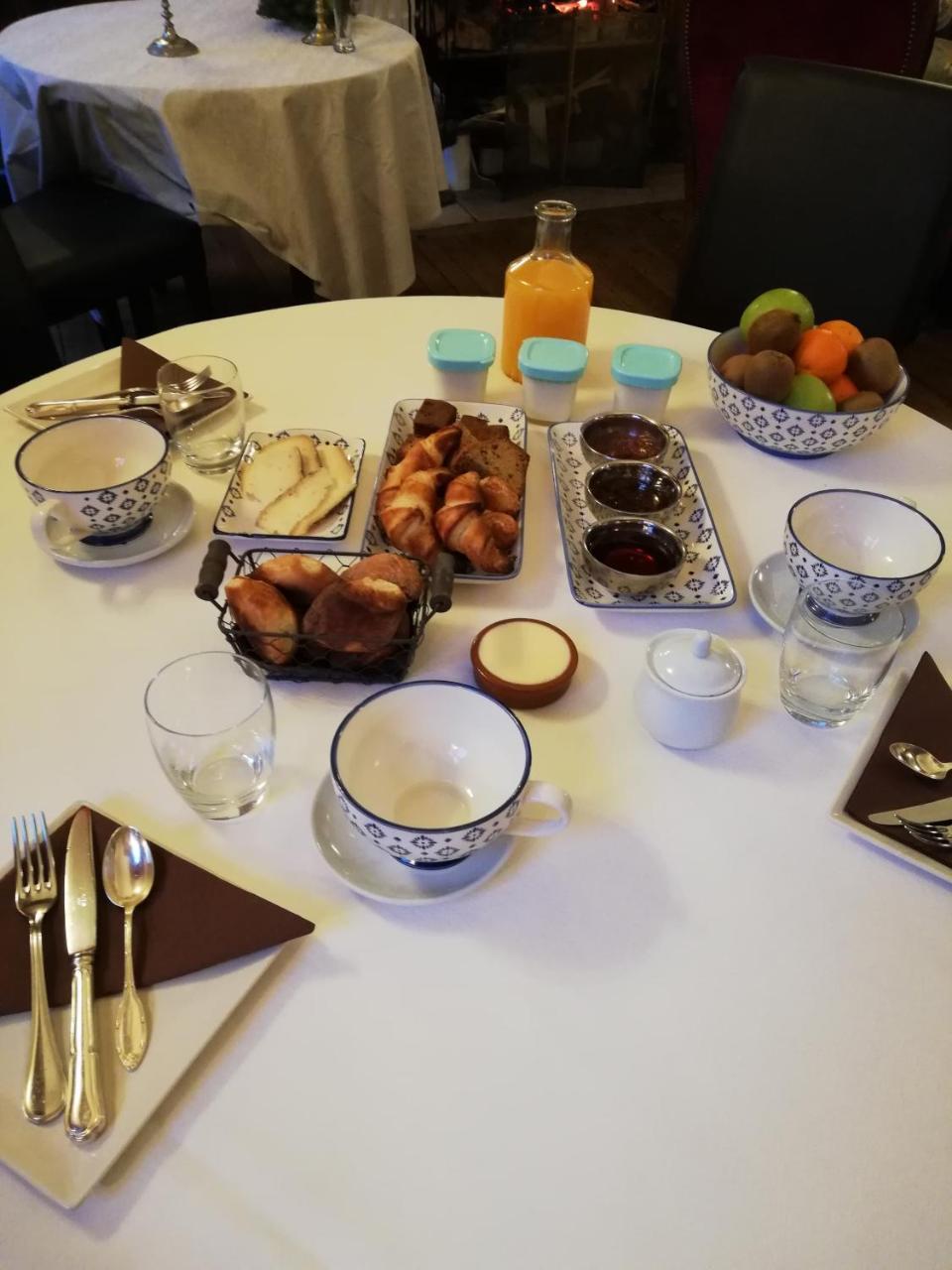 Chambre D'Hotes Au Jardin Des Saveurs Panzió Cordes Sur Ciel Kültér fotó