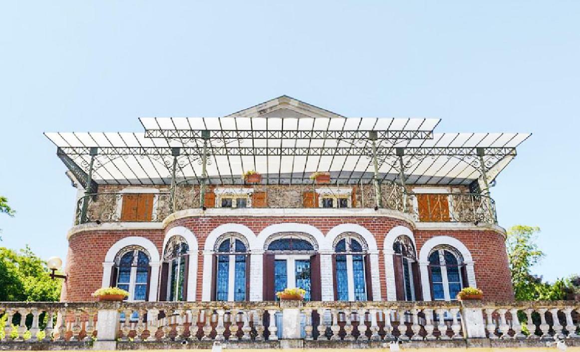 Chambre D'Hotes Au Jardin Des Saveurs Panzió Cordes Sur Ciel Kültér fotó